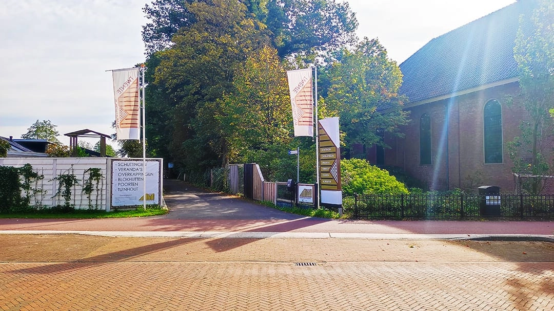 Twente-Schuttingen-verkoop-van-Hout-beton-schuttingen